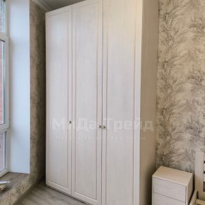 ТРЕХДВЕРНЫЙ ШКАФ - 1